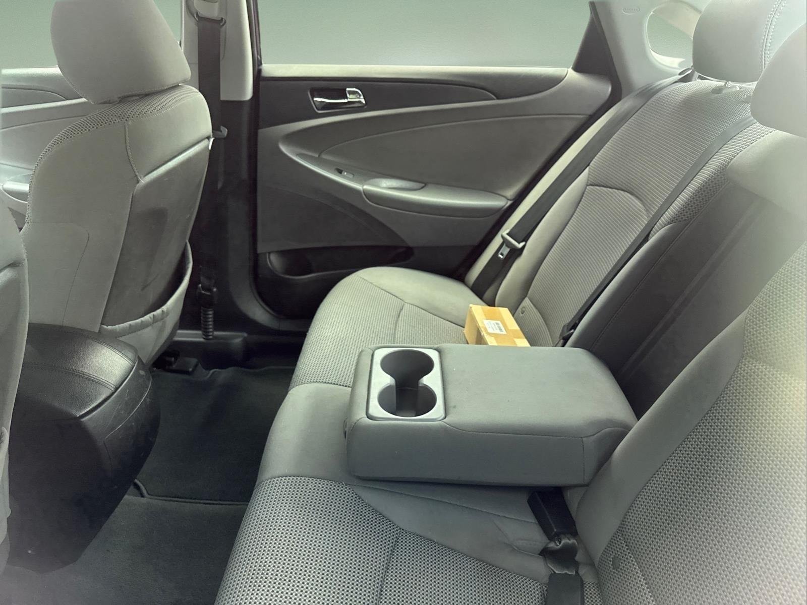Used 2011 Pacific Blue Pearl Hyundai GLS image 4