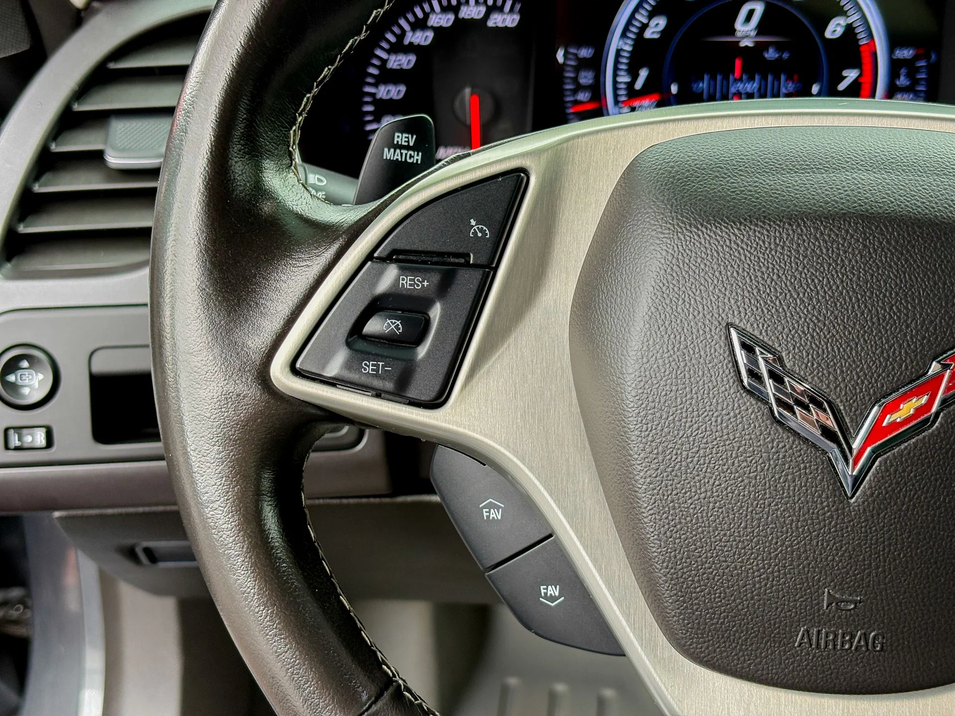 Used 2017 Gray Chevrolet Stingray image 29