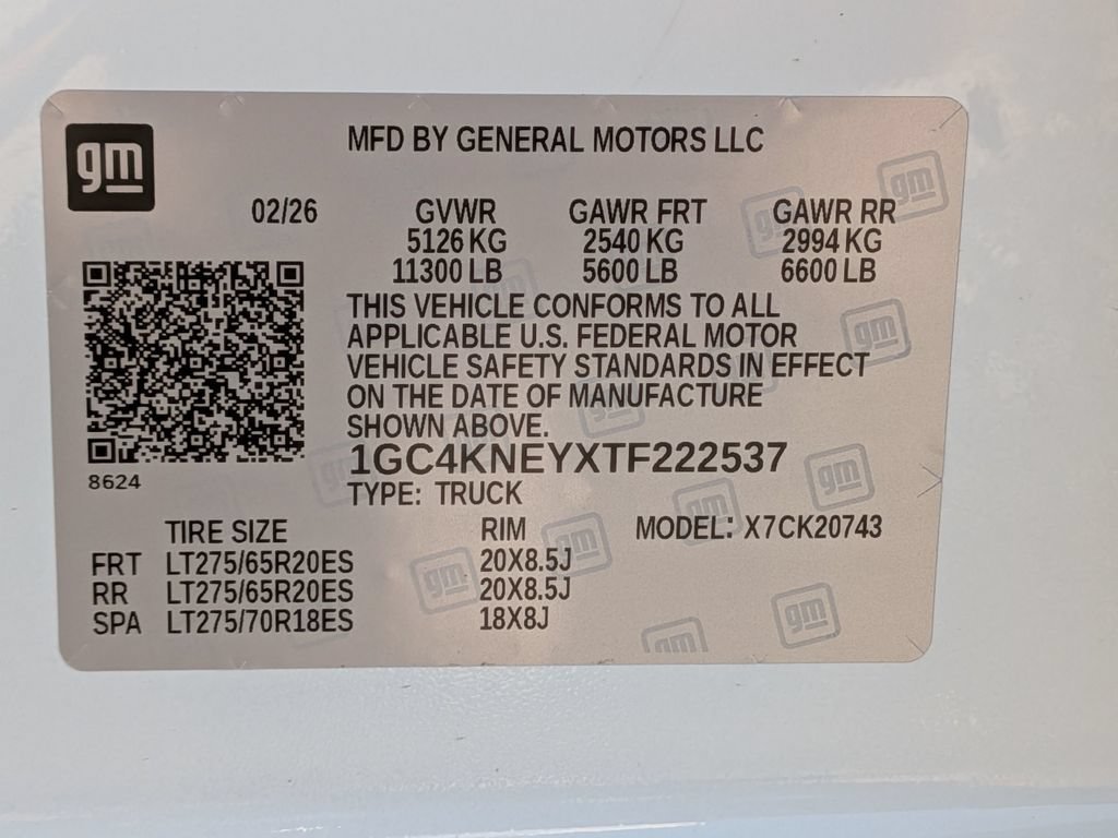 New 2026 Summit White Chevrolet LT image 25