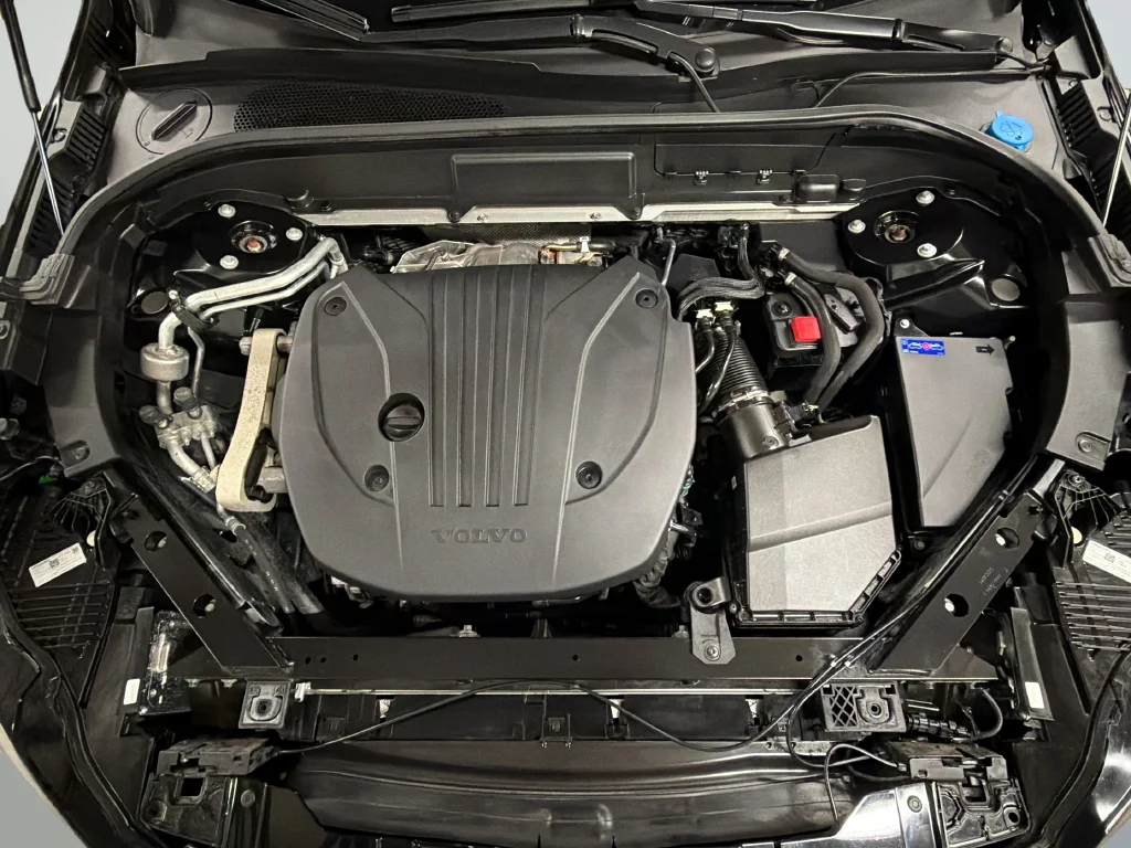 2024 Volvo XC60 Plus - Photo 41