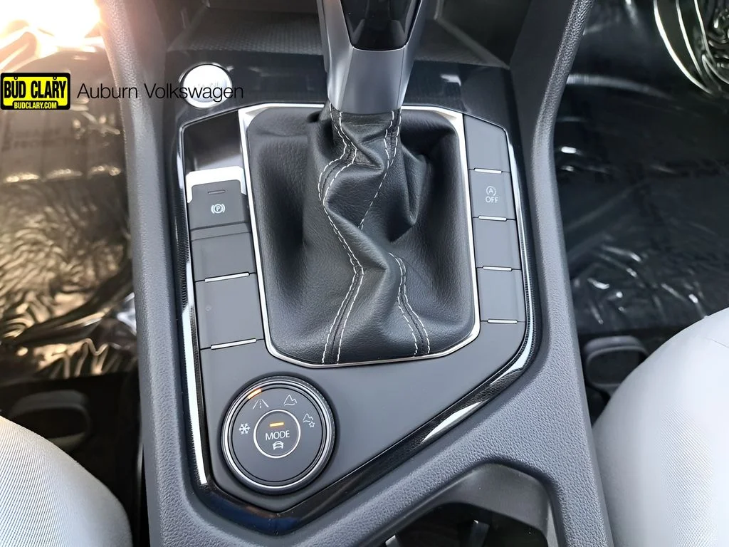 New 2025 Black Volkswagen 1.5T S image 29