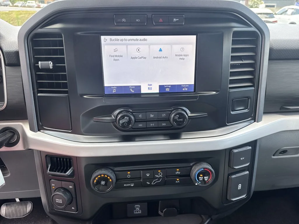 Used 2023 Silver Ford XLT image 27