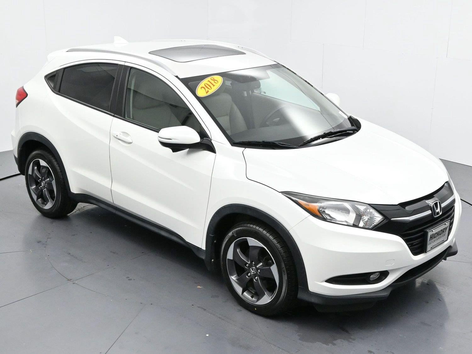 Used 2018 White Orchid Pearl Honda EX-L Navi image 37