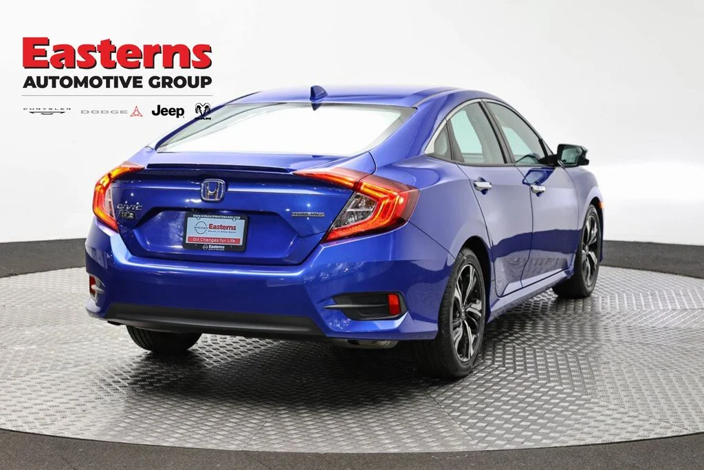 Used 2017 Blue Honda Touring image 4