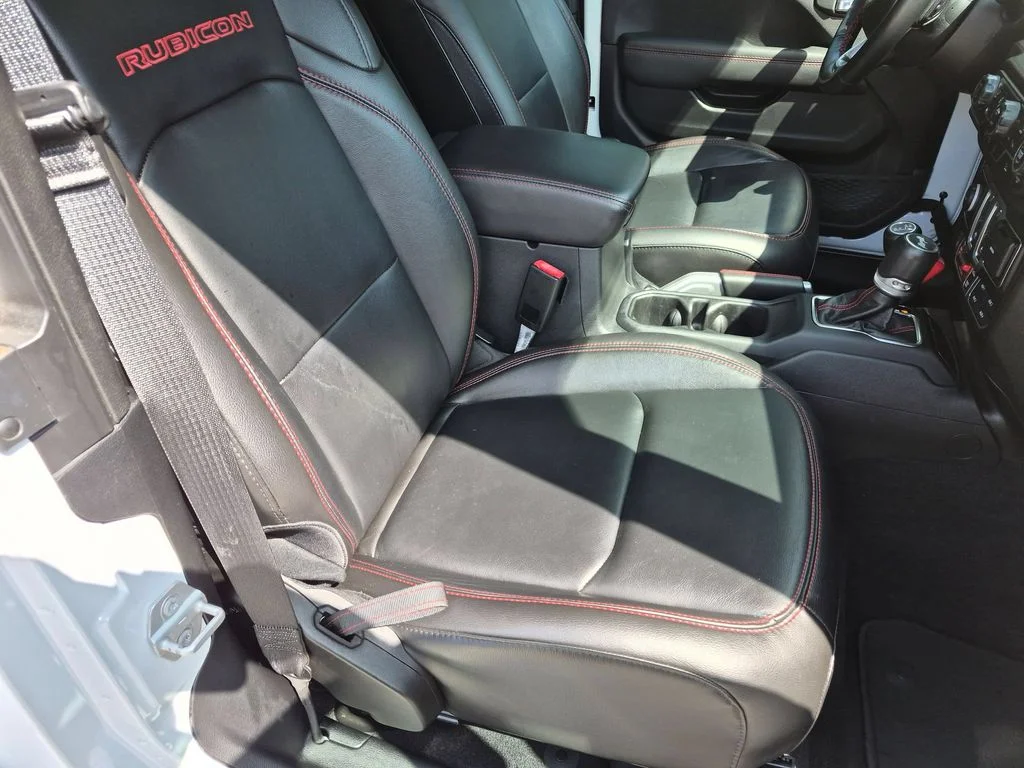 Used 2021 White Jeep Rubicon image 25