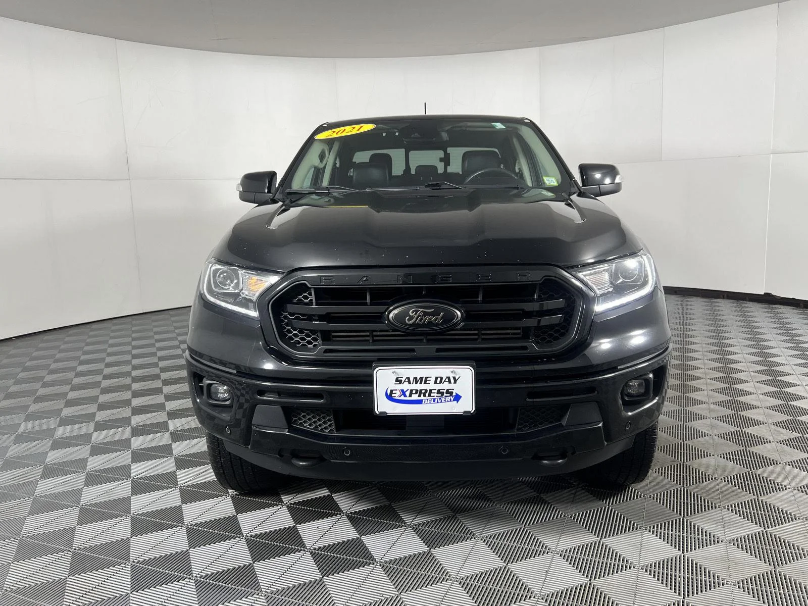 Used 2021 Shadow Black Ford  image 20