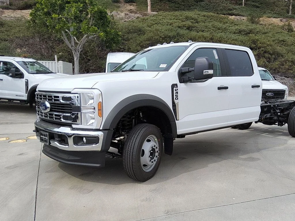 New 2026 Oxford White Ford XL image 2