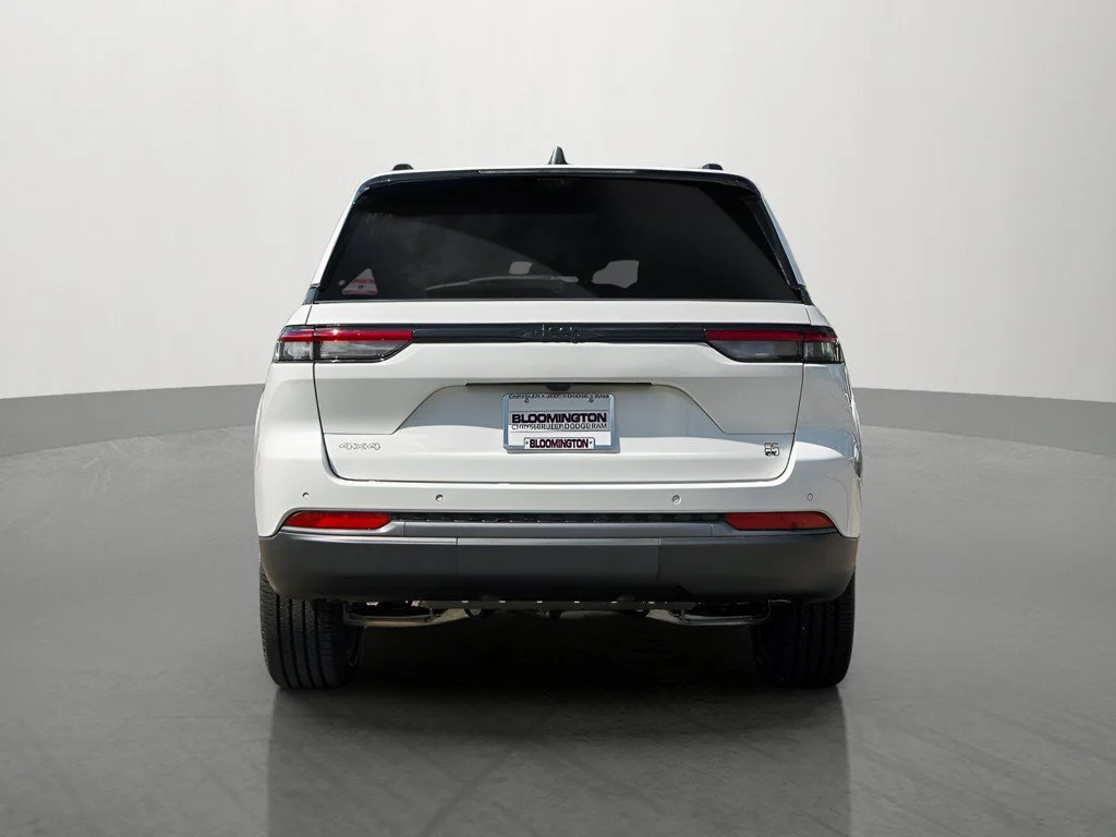 New 2026 Bright White Clearcoat Jeep Limited image 4