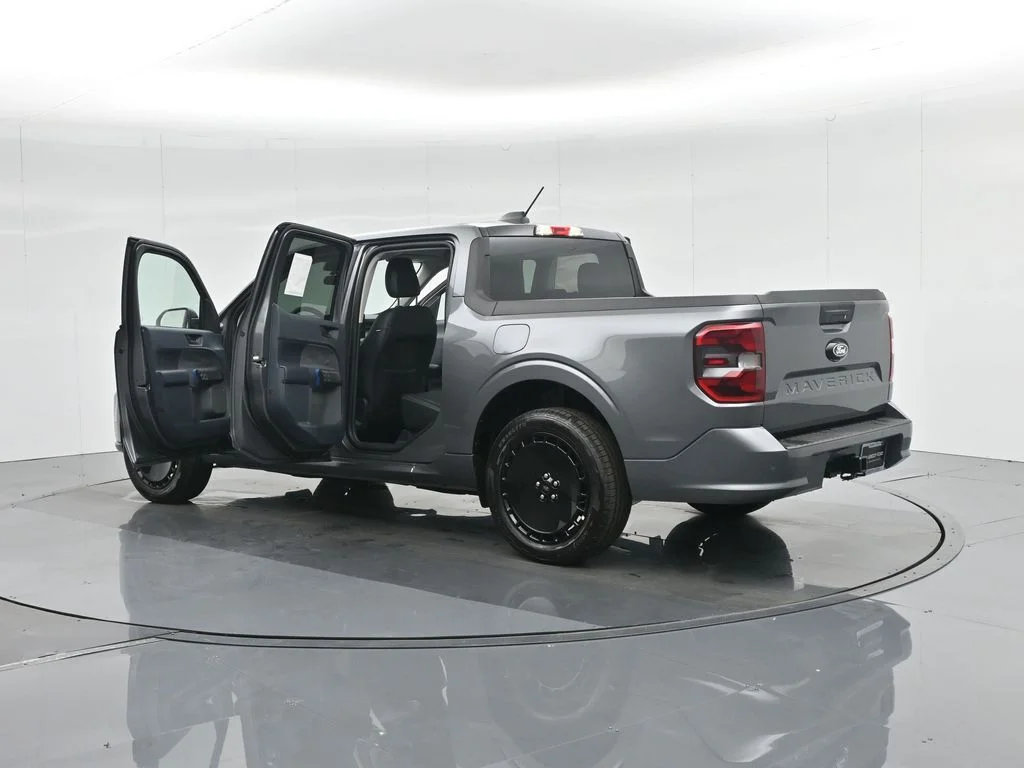 New 2025 Carbonized Gray Metallic Ford Lobo Standard image 33