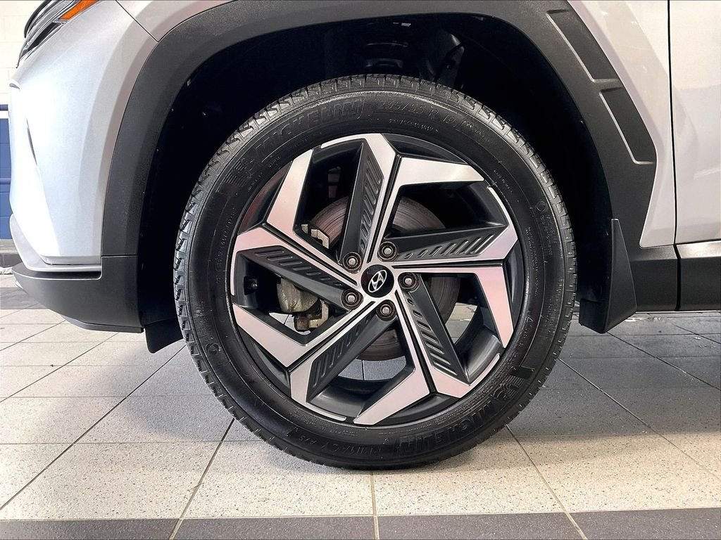 Used 2023 Shimmering Silver Hyundai SEL image 7