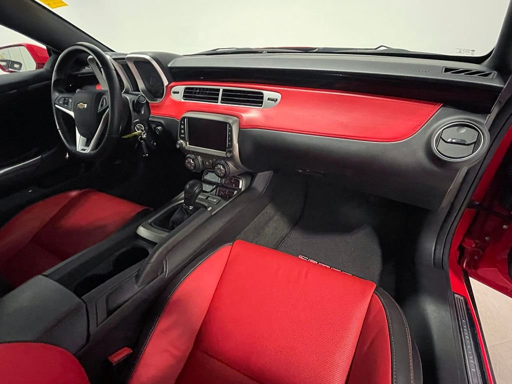 Used 2015 Red Chevrolet SS image 62