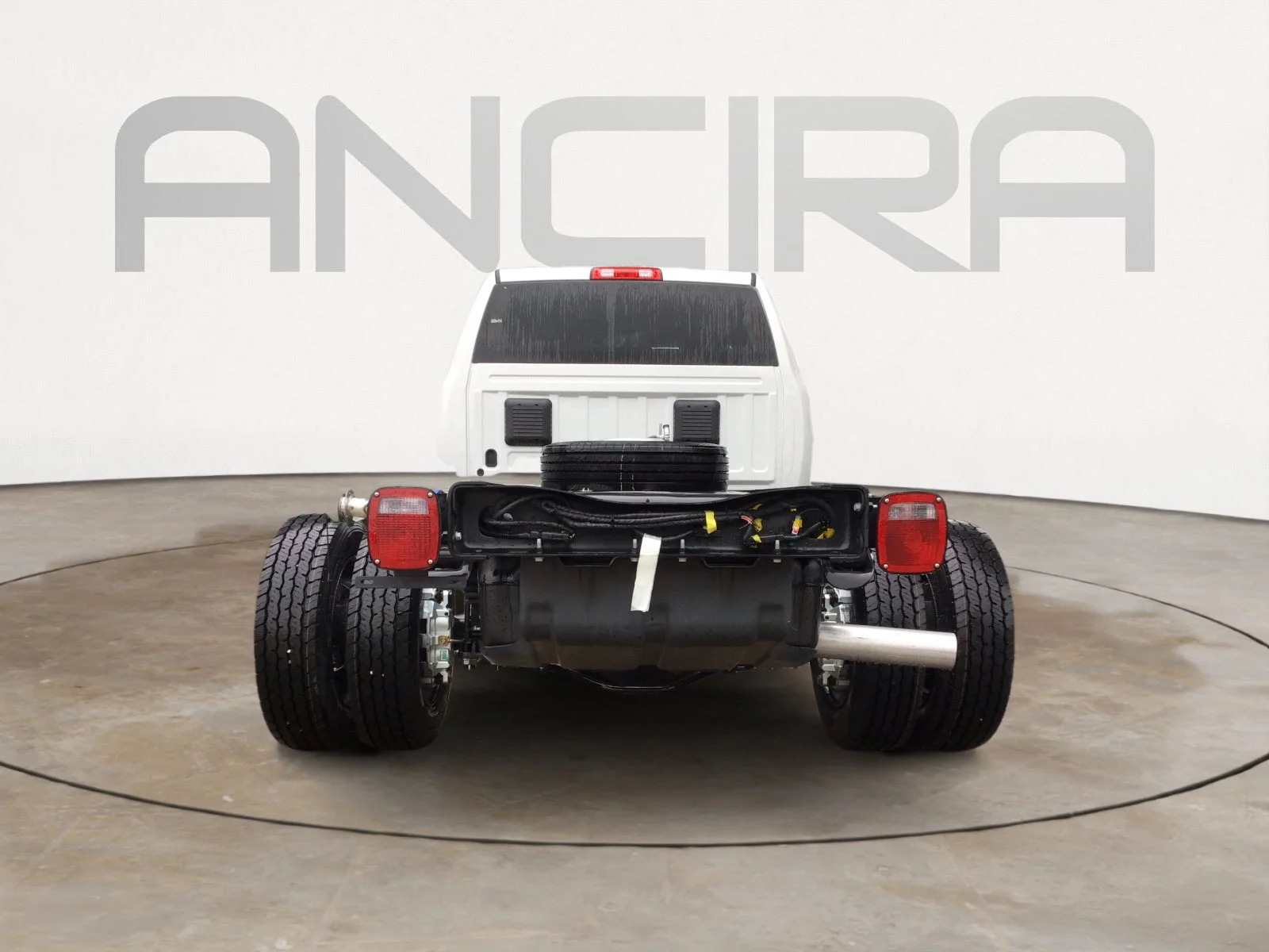 New 2026 Bright White Clearcoat Ram Tradesman image 9