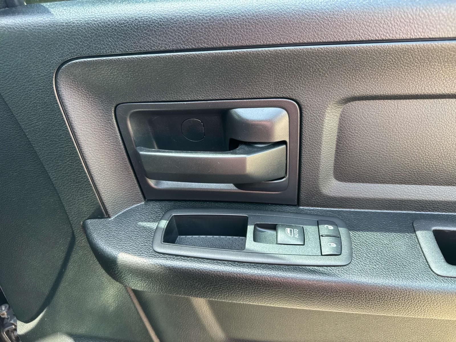 Used 2018 Gray Ram Express image 16