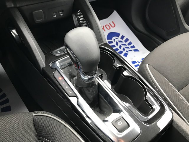 Used 2024 Summit White Chevrolet LT image 24