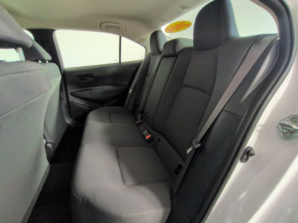 2024 Toyota Corolla LE - Photo 19