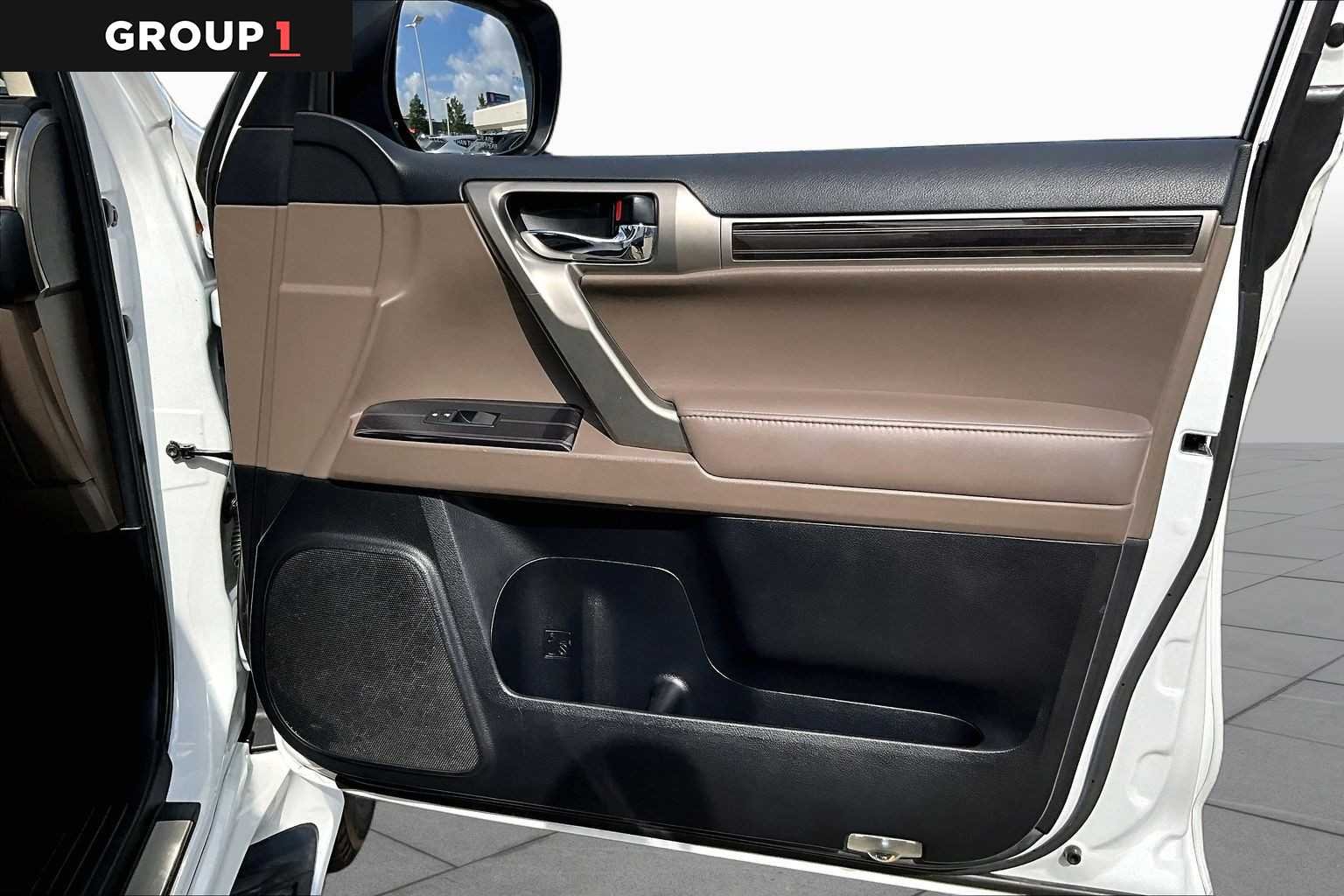 Used 2020 Starfire Pearl Lexus Premium image 20