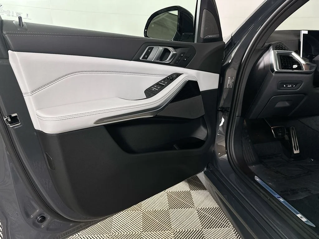New 2026 Gray Metallic BMW xDrive40i image 22