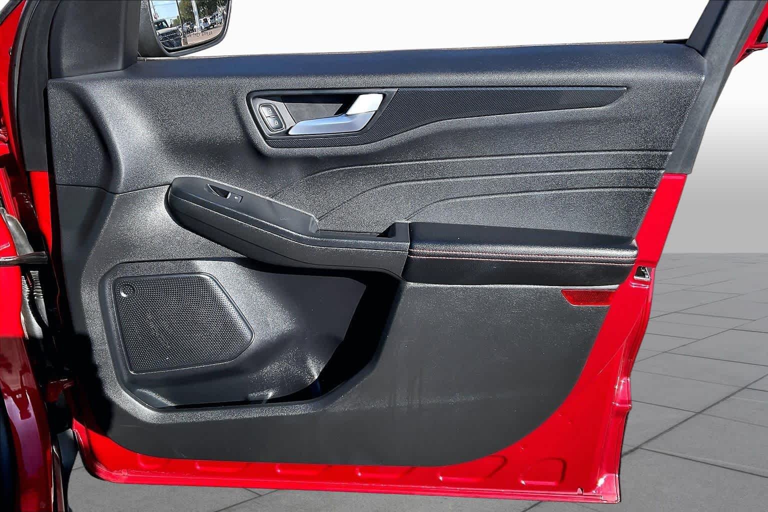Used 2025 Rapid Red Metallic Tinted Clearcoat Ford ST-Line image 22