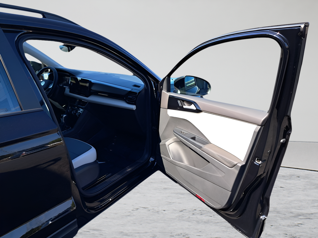 New 2025 Black Volkswagen 1.5T S image 18