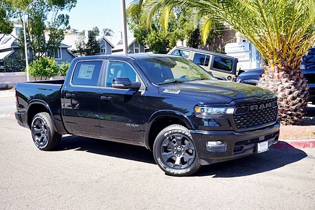 New 2026 Diamond Black Crystal Pearl-Coat Exterior Paint RAM Big Horn/Lone Star image 3
