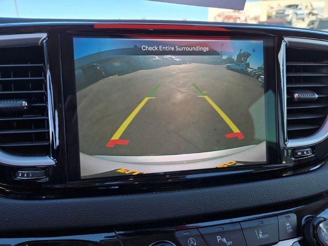 Used 2024 Silver Chrysler Touring L image 10