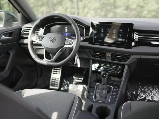 2025 Volkswagen Jetta Sport - Photo 24