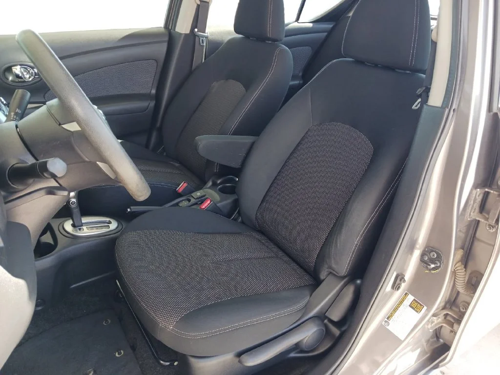 Used 2015 Silver Nissan 1.6 SV image 24