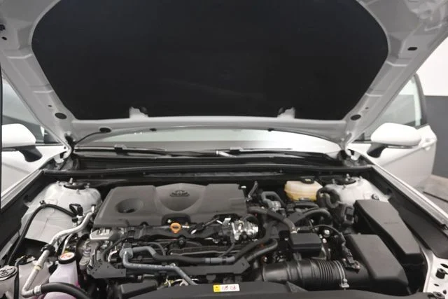 New 2026 Wind Chill Pearl <sup>1</sup> Toyota  XSE image 16