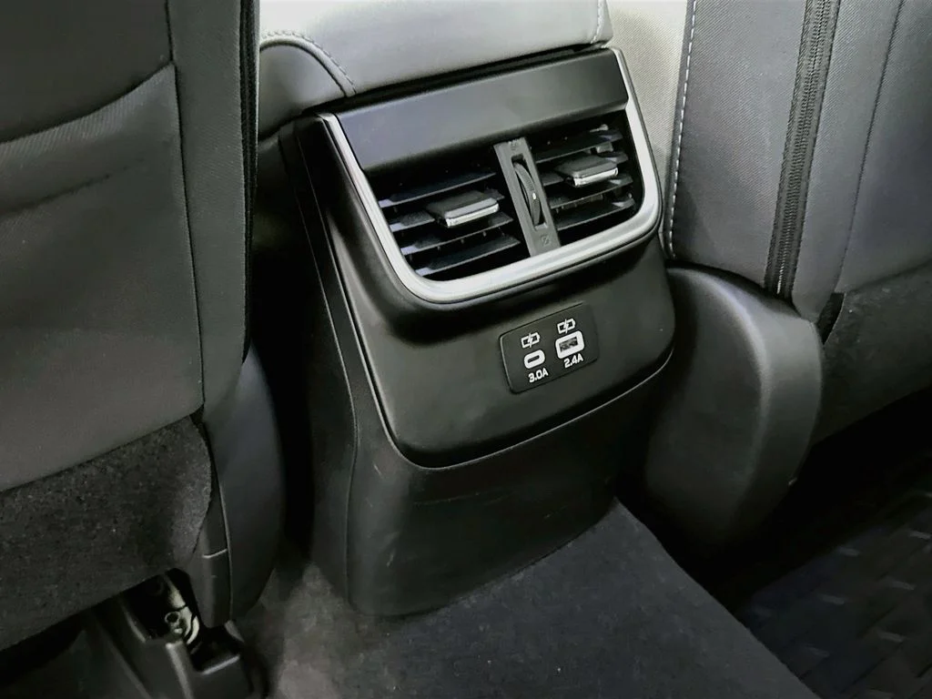 Used 2024 Crystal White Pearl Subaru Premium image 27