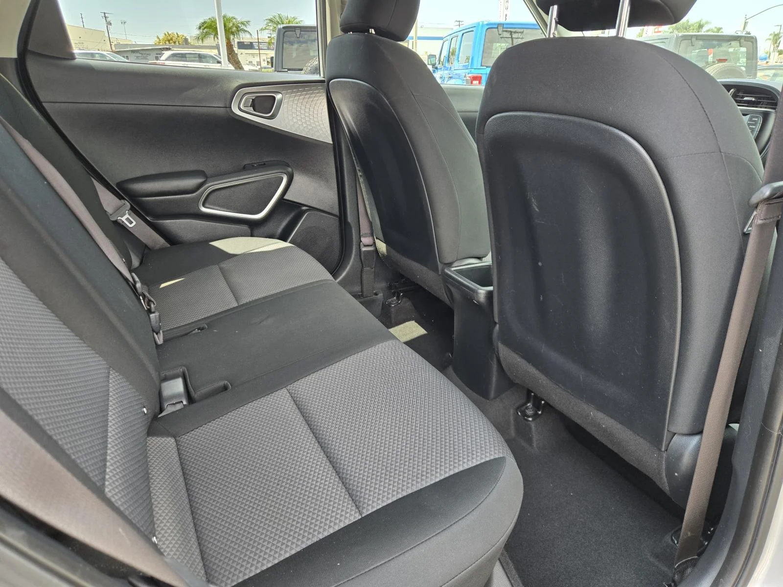 Used 2020 Sparkling Silver Kia LX Manual image 25