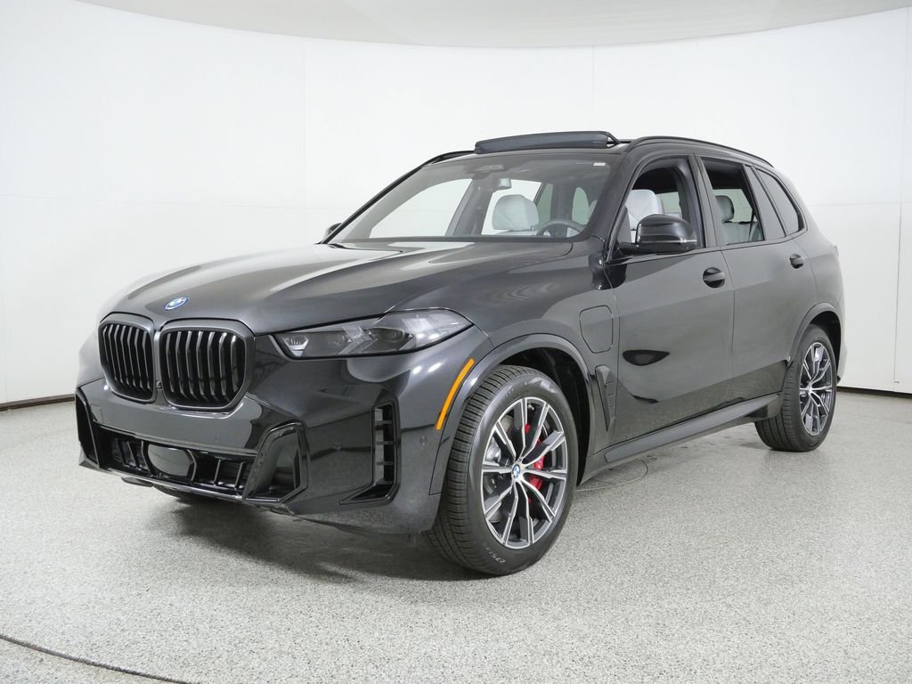2026 BMW X5 xDrive50e's photo