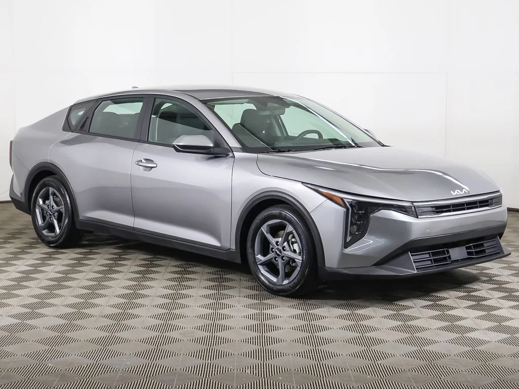 Used 2025 Gray Kia LXS image 49