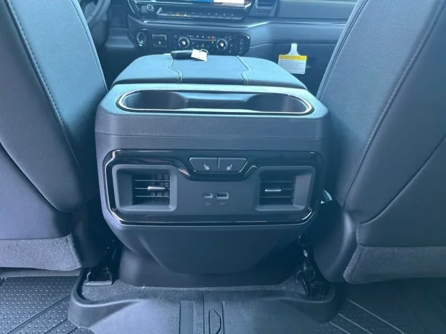 2026 Chevrolet Silverado 1500 ZR2 - Photo 18
