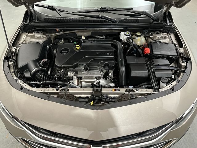 Used 2024 Gray Chevrolet LT image 19