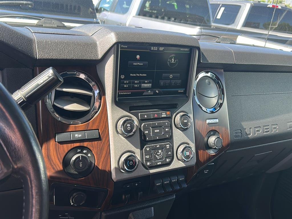 Used 2015 White Platinum Tri-Coat Metallic FORD LARIAT image 8