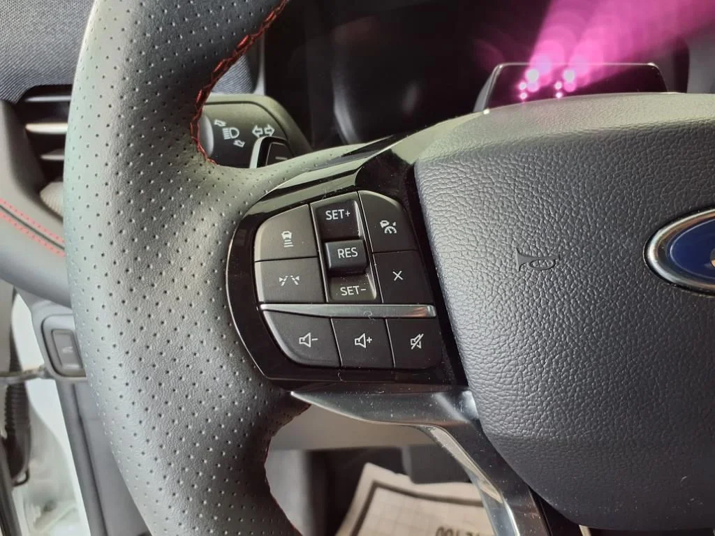 2025 Ford Explorer ST - Photo 19