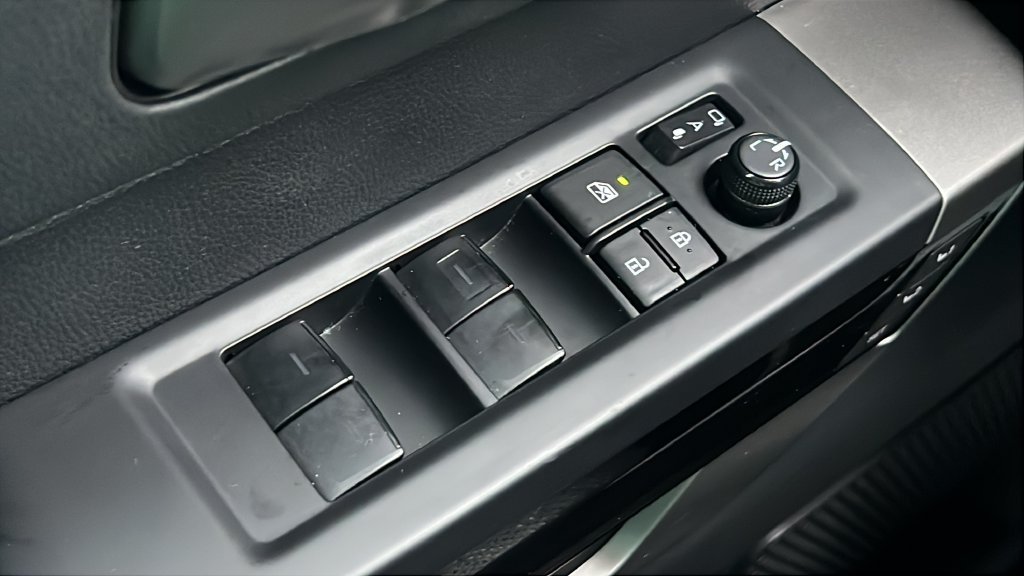 Used 2023  Toyota Limited image 20