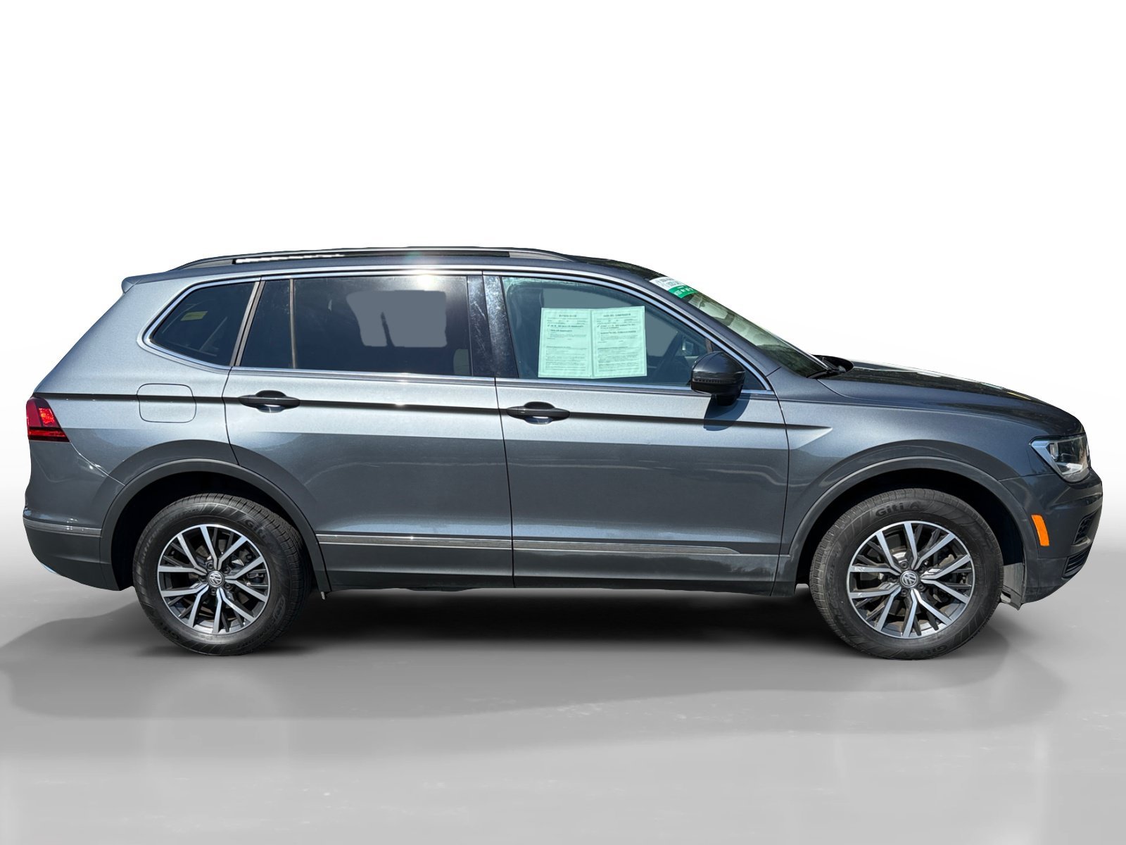 Used 2020 Platinum Gray Metallic Volkswagen 2.0T SE image 6