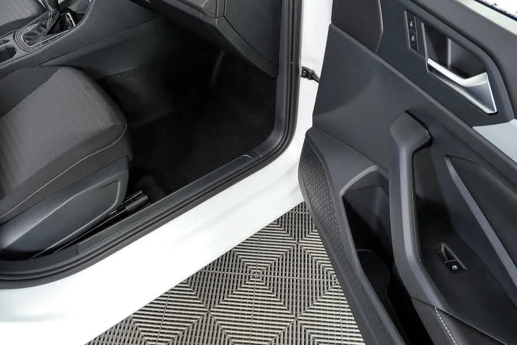 New 2026 Pure White Volkswagen S image 22