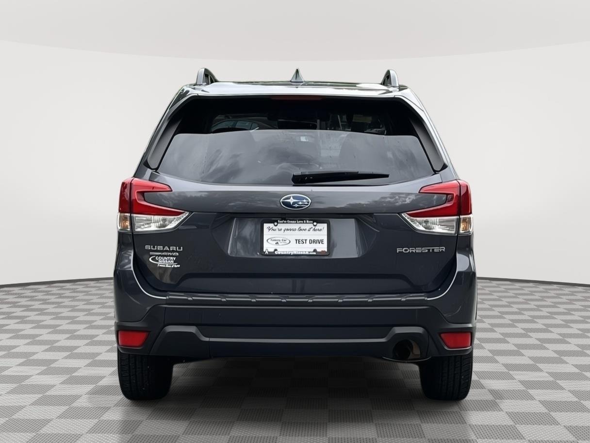 Used 2021 Magnetite Gray Metallic Subaru Premium image 6