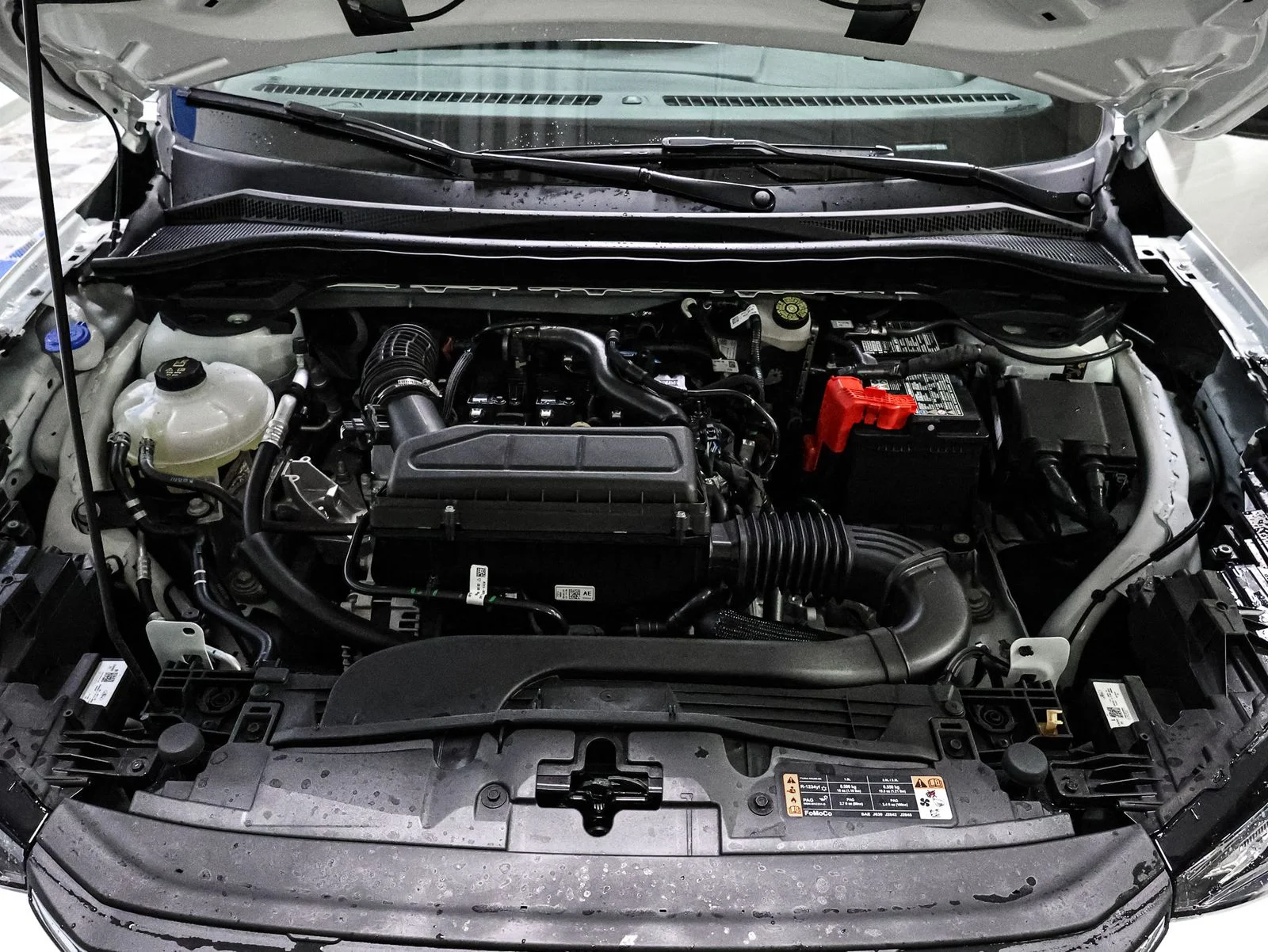 2026 Ford Escape ST-Line - Photo 16