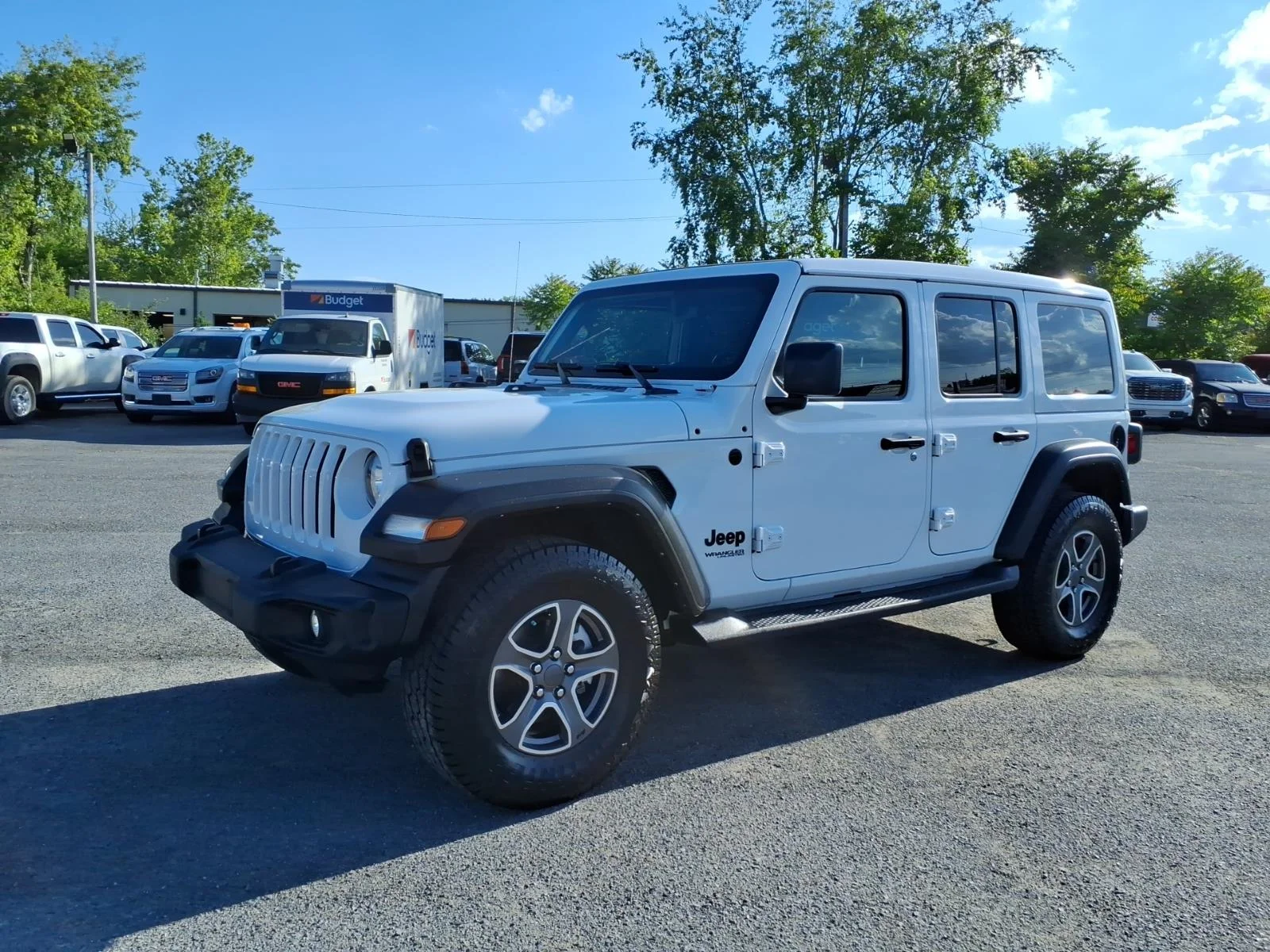2022 Jeep Wrangler Sport S's photo