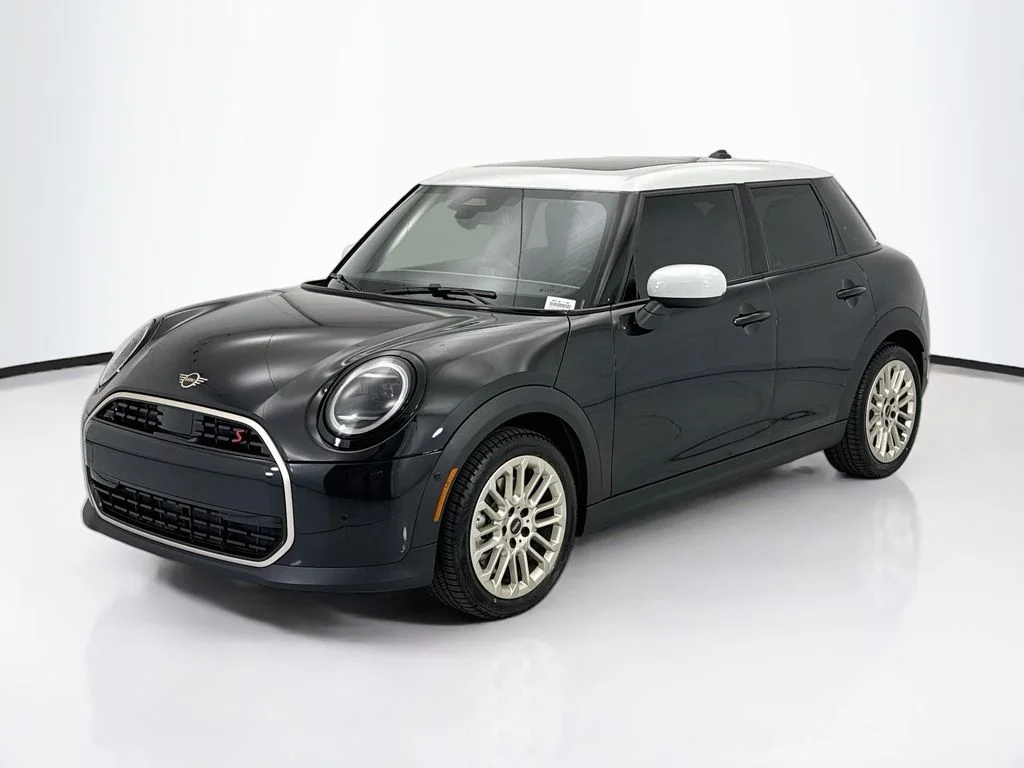 New 2026 Midnight Black II Metallic MINI Signature Plus image 1
