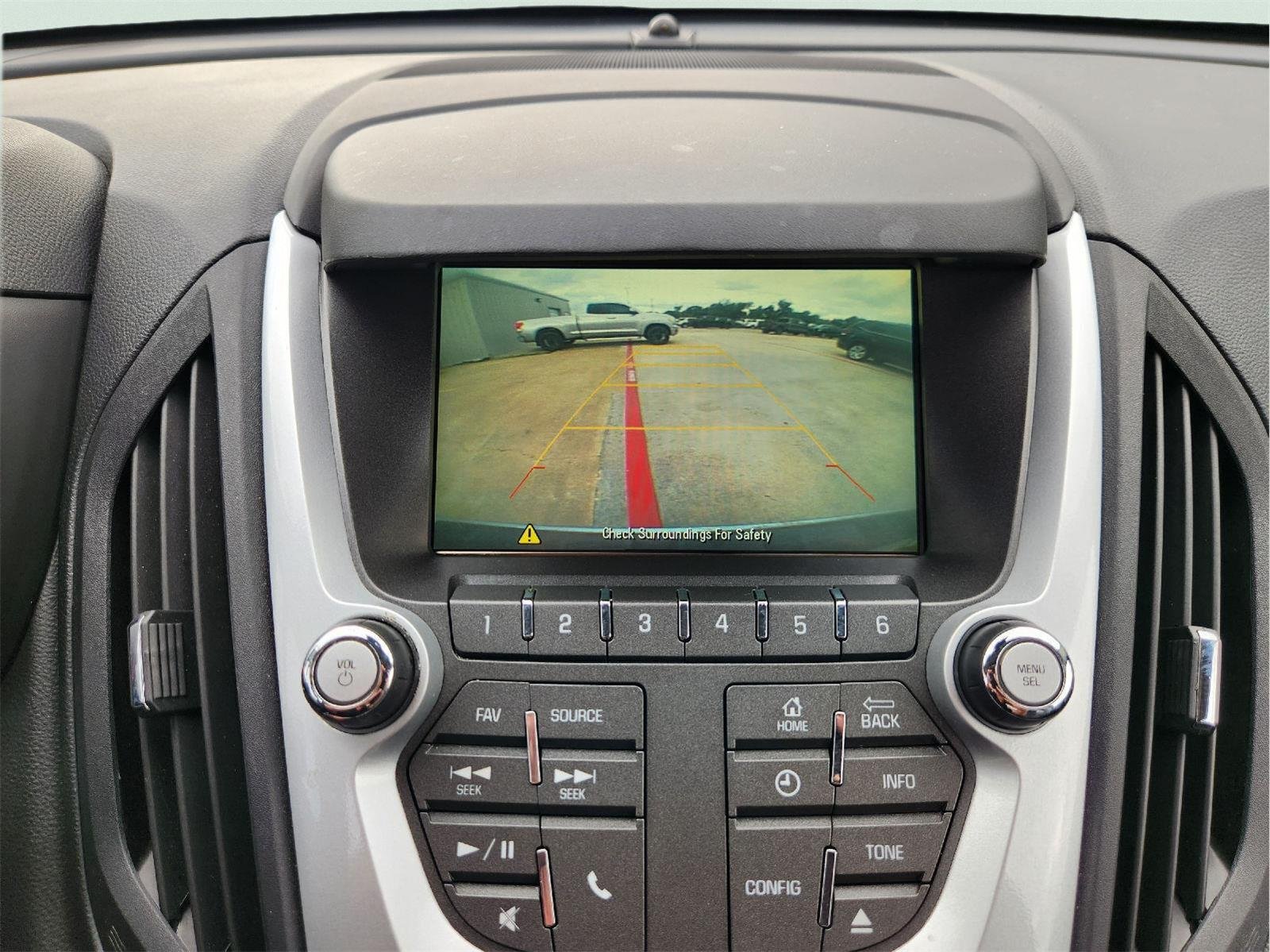 Used 2015 SILVER TOPAZ METALLIC Chevrolet LT image 16