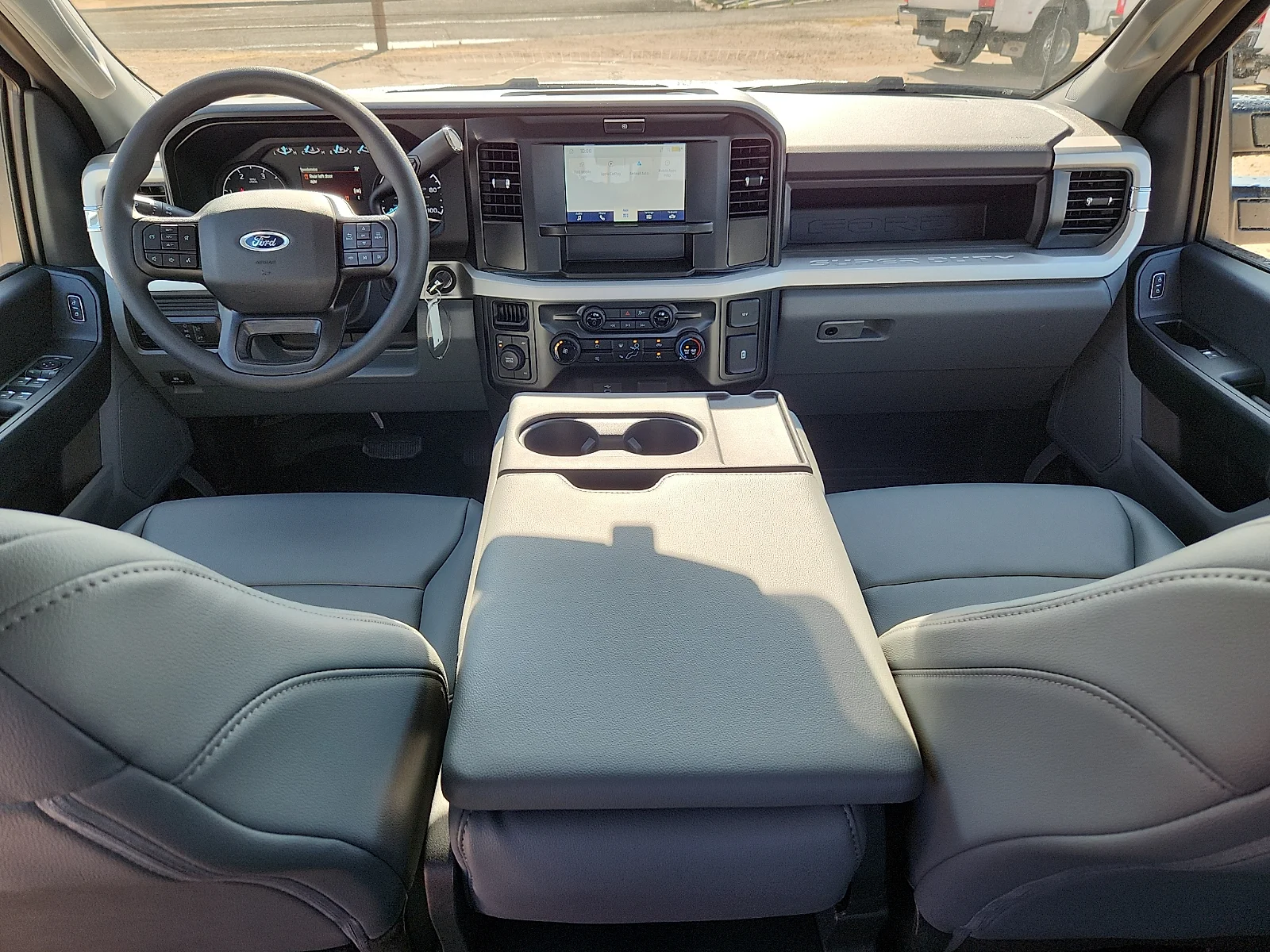 New 2026 Oxford White Ford XL image 13