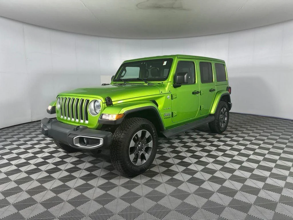 Used 2019 Mojito! Clearcoat Jeep Unlimited Sahara image 5