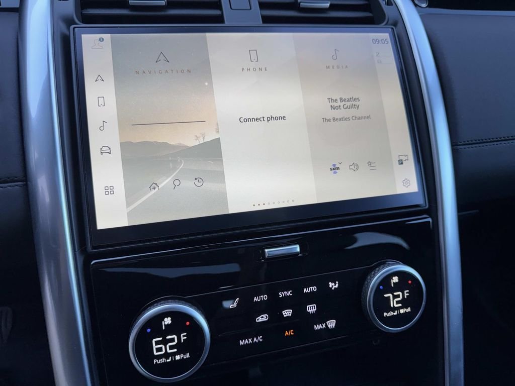 New 2026 Santorini Black Land Rover S image 26