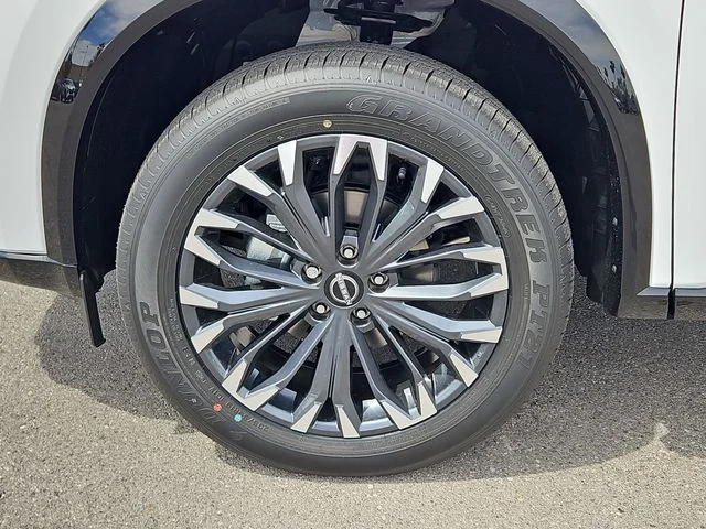 New 2026 Everest White Pearl TriCoat / Super Black Two-tone Nissan Platinum image 4