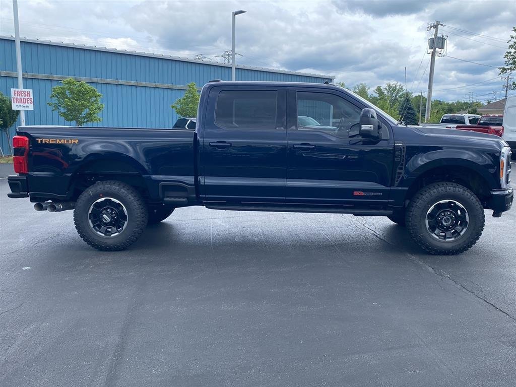 Used 2023 Antimatter Blue Metallic Ford LARIAT image 12