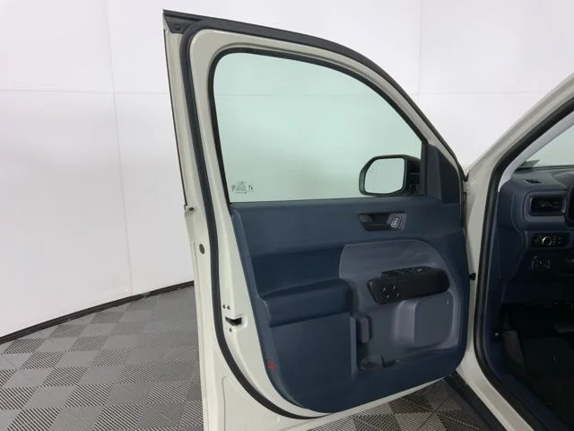 2025 Ford Maverick XLT - Photo 11